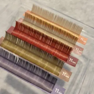 マツエク・マツパ 💜bora .のネイルデザイン