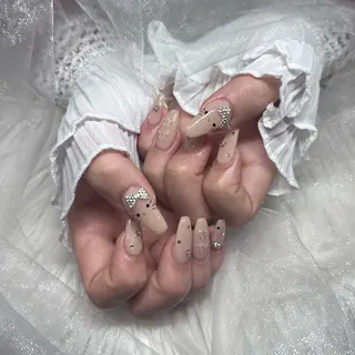 ネイル Babel所属・Babel【バベル】 🩶名古路結菜のネイルデザイン