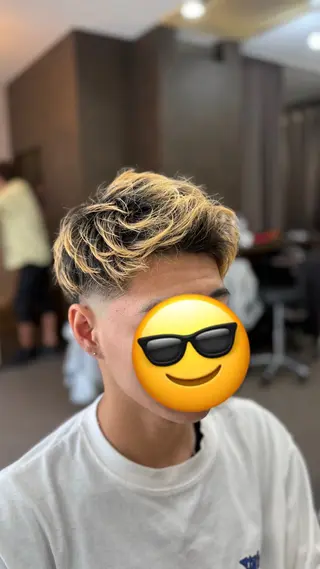 ショート Hair Peace所属・戎 歩のヘアスタイル