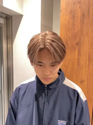 メンズ 透明感ブリーチ/ メンズパーマのヘアスタイル