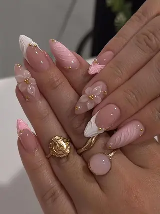 ネイル MIHANA SAKURAのネイルデザイン
