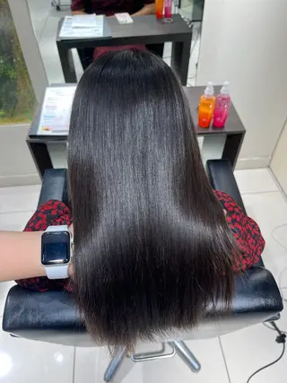 セミロング 髪質改善/透明感カラ ー/レイヤー/あやはのヘアスタイル