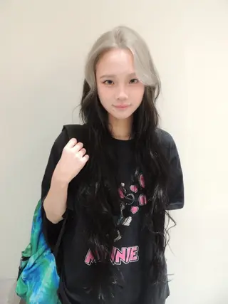 ロング カラー noya karinのヘアスタイル