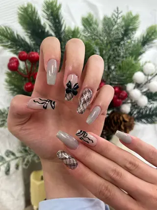 ネイル Lynn_ Nailのネイルデザイン