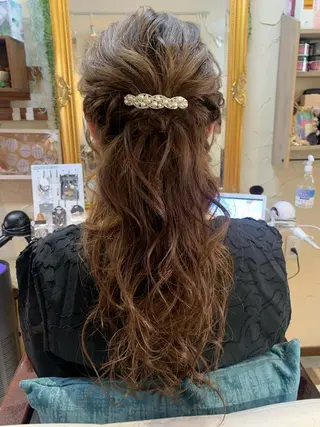 ロング ヘアアレンジ 林 友美のヘアスタイル