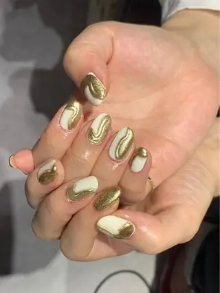 ネイル 🪐富島彩夏 /海外nail🪐のネイルデザイン