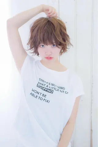 ショート カラー パーマ Neolive caffのヘアスタイル