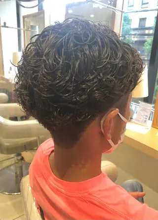 ショート パーマ メンズ 低ダメージ施術/ 🐮牛木 史裕🐮のヘアスタイル