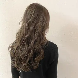 ロング カラー ハイライト／髪質改善 裕樹のヘアスタイル