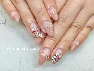 ネイル ビアンカ大宮 店長 モリサワレイラのネイルデザイン