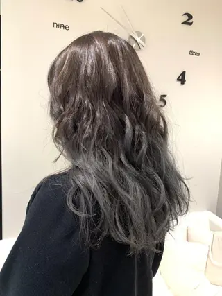 ロング カラー 松吉 純平のヘアスタイル