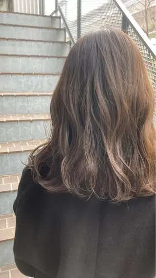 カラー キコ所属・田中 佑季のヘアスタイル