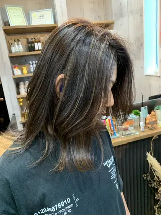 ミディアム Welila by haku所属・Yuuki ウェリラバイハクのヘアスタイル