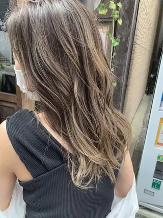 セミロング ボブ/レイヤー/ ショートcovo代表のヘアスタイル