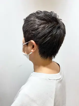 ショート カラー 🐺ウルフ/レイヤー 似合わせ‎🤍沙羅のヘアスタイル