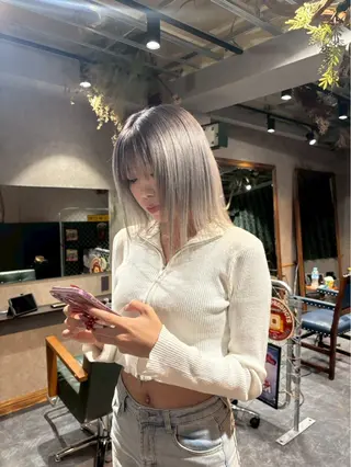 ショート カラー ravens デザインカラーのヘアスタイル