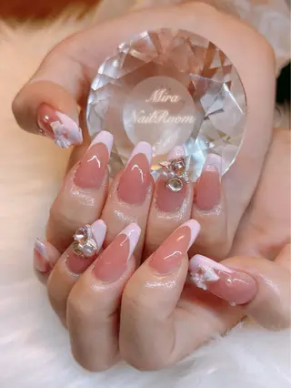 ネイル MIRA NAILROOM SALON所属・MIRA NAILROOMのネイルデザイン