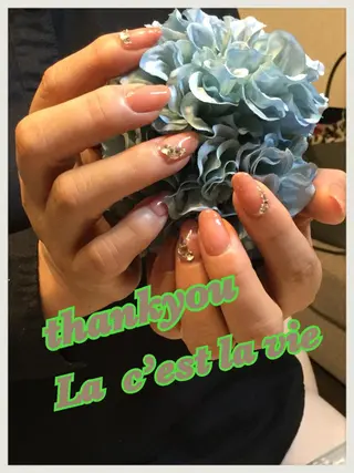 ネイル nailsalon ラセラヴィのネイルデザイン