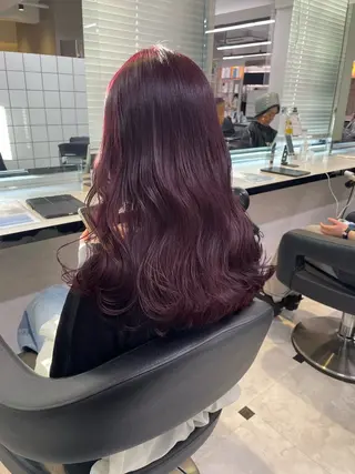 ロング カラー ヘアアレンジ ブリーチカラー🩰 ガーリー🩰とらのヘアスタイル