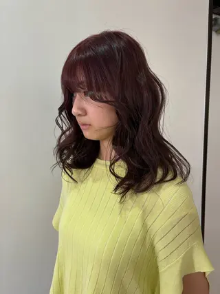セミロング カラー Yuna/ブリーチ ベージュ ヘアセットのヘアスタイル