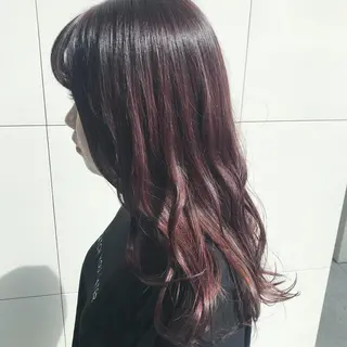 ロング カラー K. SUZUKAのヘアスタイル