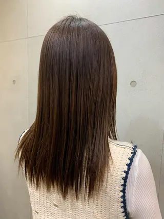 セミロング sharon所属・おせ ちさとのヘアスタイル