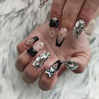 ネイル RUNWAY 　　の眉毛・アイブロウイメージ