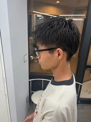ショート KIRATO🌏 メンズ/抜け感カラーのヘアスタイル