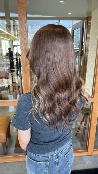 ロング 澤田 真凛のヘアスタイル