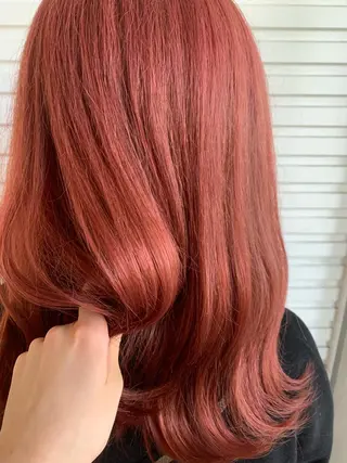 セミロング ワタナベ アオイのヘアスタイル