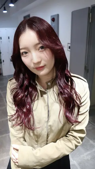 ロング カラー ハイトーン/ 縮毛矯正のヘアスタイル