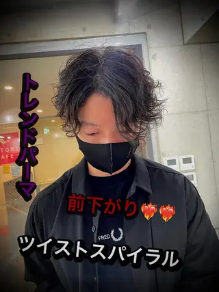 パーマ メンズ Kvell&Co.所属・ハイトーン カラーのヘアスタイル