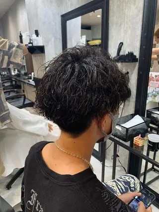ショート パーマ メンズ AI TOKYO  横浜店所属・メンズ支持数No.1 👑リュウ👑のヘアスタイル
