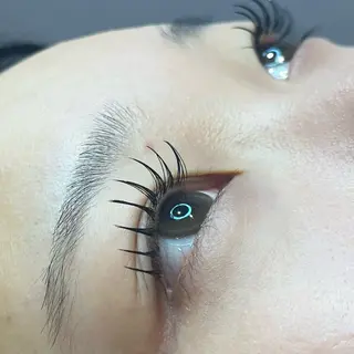 マツエク・マツパ narumi .のマツエク・マツパデザイン