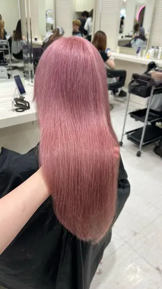 ロング カラー ヘアアレンジ 韓国レイヤー&ピンク 艶髪🩶maikoのヘアスタイル