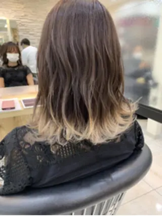 カラー 柔らかオリーブカラー 透明感カラー古澤羅威のヘアスタイル