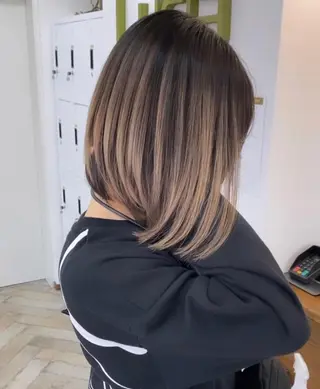 ショート カラー パーマ ヘアアレンジ メンズ キッズ ネイル マツエク・マツパ ハイライト、レイヤー カット/西梅田/中西のヘアスタイル