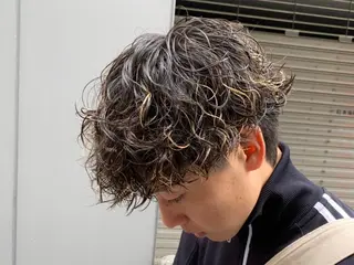 パーマ メンズ カルテット高円寺所属・似合わせの達人🌈 SYU🫧のヘアスタイル