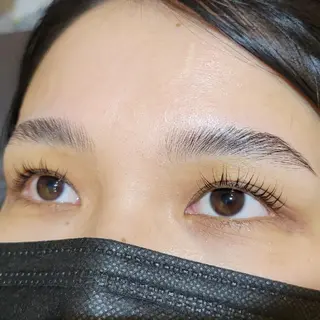 マツエク・マツパ 💜bora .のネイルデザイン