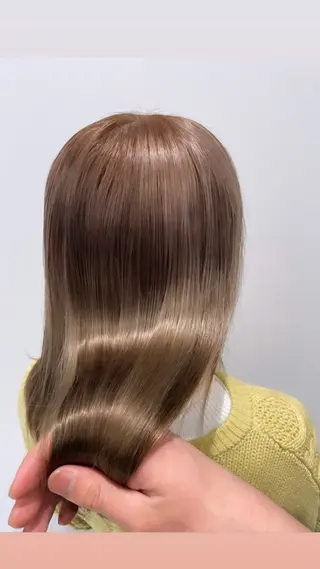 セミロング カラー 【ケアブリーチ特化】 中村　玲仁のヘアスタイル