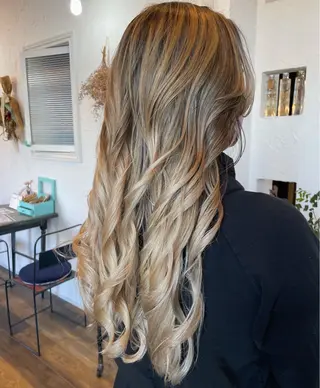 ロング カラー 🌸小掛🌸 豊橋外国人風カラーのヘアスタイル