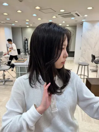 ミディアム 🌝kurauchi erika🌝のヘアスタイル