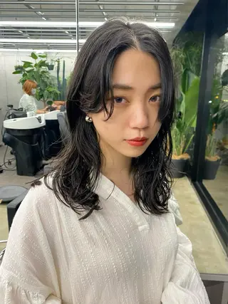 ミディアム 似合わせカット レイヤーボブウルフのヘアスタイル