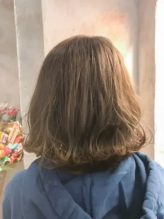 ミディアム カラー エリアNo.1カラー ⭐️hikaru⭐️のヘアスタイル