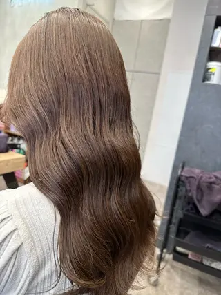 ロング カラー yu-kiハイトーン /ブリーチ無しカラーのヘアスタイル