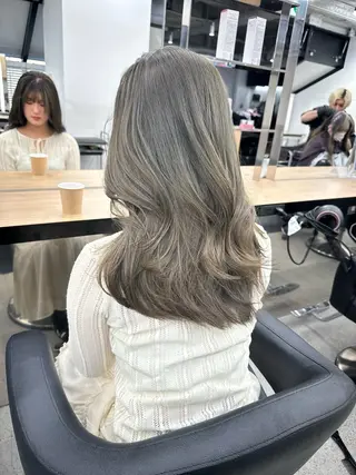 ロング カラー くすみミルクティー/ ブラウン🪡TOWAのヘアスタイル