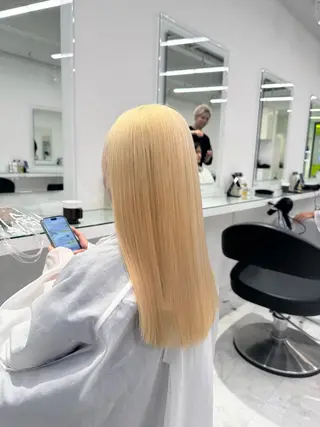 ロング カラー ヘアアレンジ ハイトーン艶カラー 🤍ゆうひのヘアスタイル