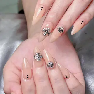 ネイル Queen 🎀長さだし専門💓のネイルデザイン