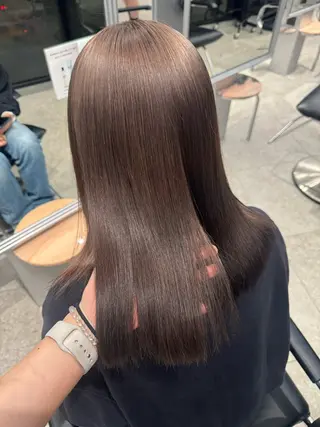 ロング カラー PELE ハイトーン RIMUのヘアスタイル