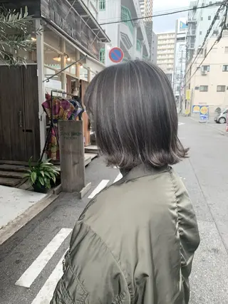 ショート カラー LEB所属・下河 宗太のヘアスタイル
